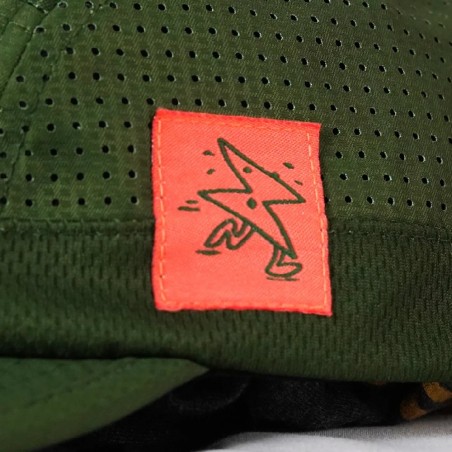 1356 VERDE OSCURO GORRA UPERFORM (NOT) A RUNNING CLUB